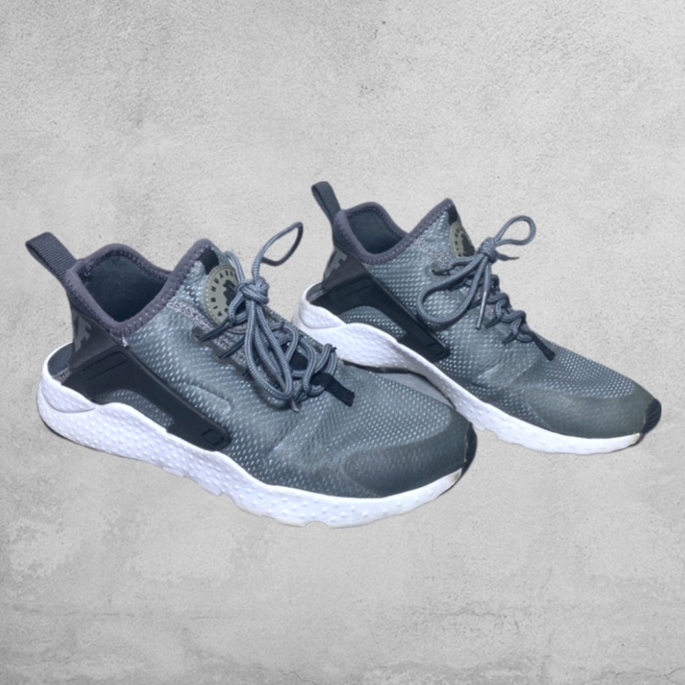 Nike Huarache Run Ultra Athletic Shoes